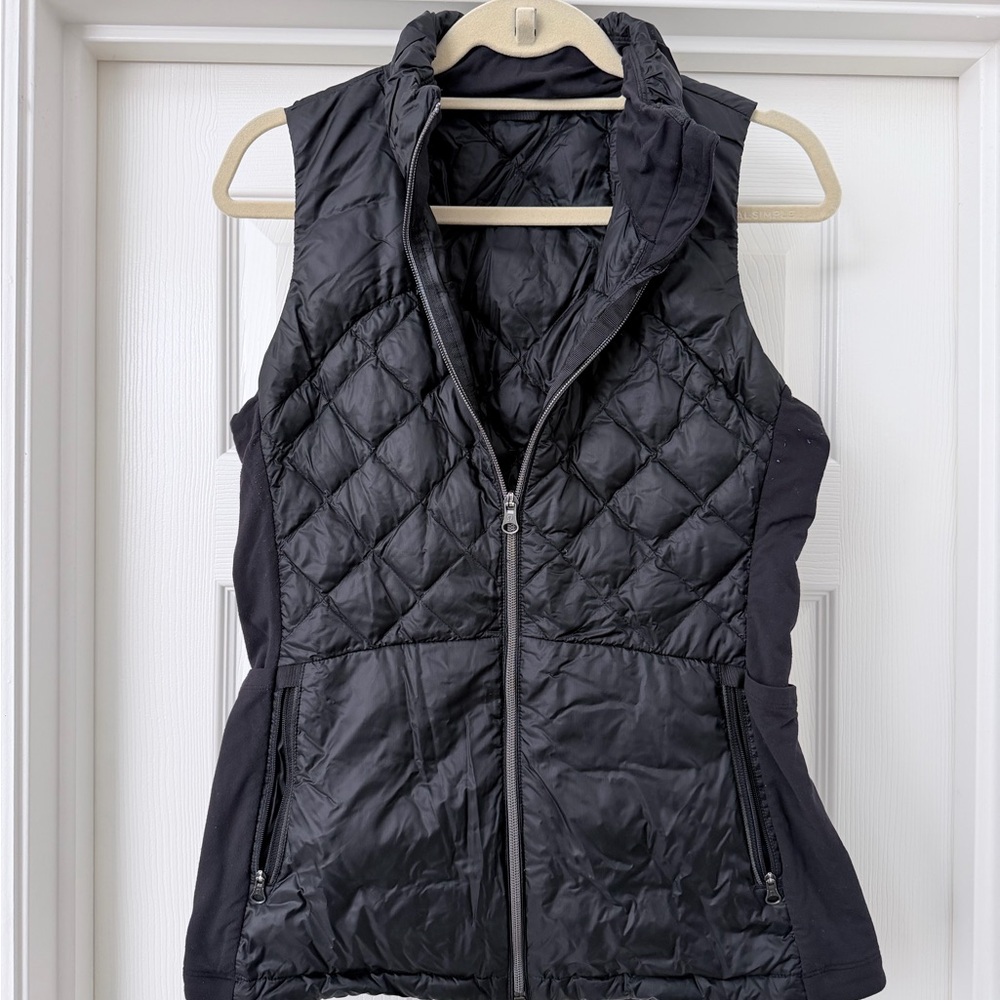 Lululemon Women’s Quilted Black Vest